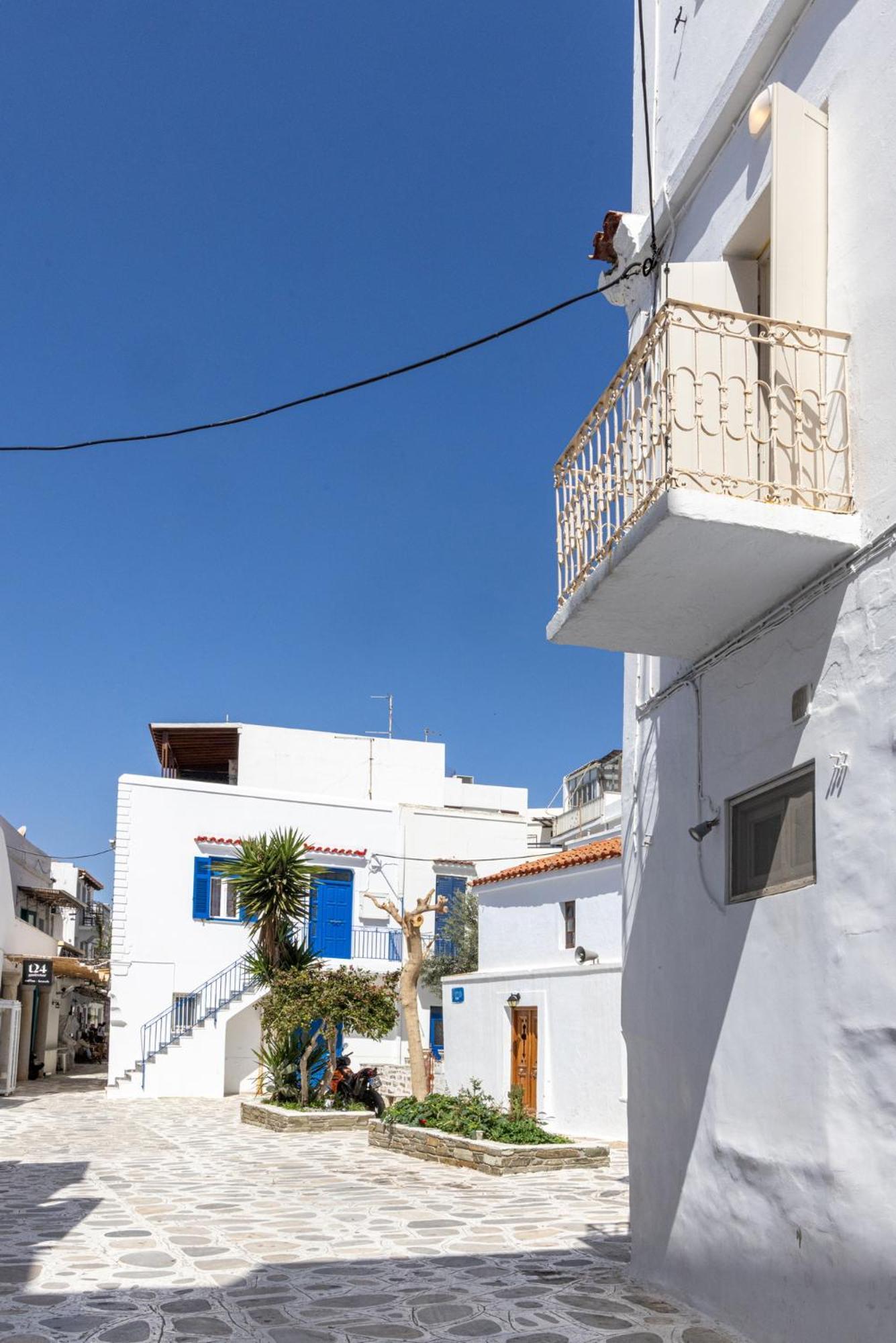 Alora Suites Tínos Værelse billede