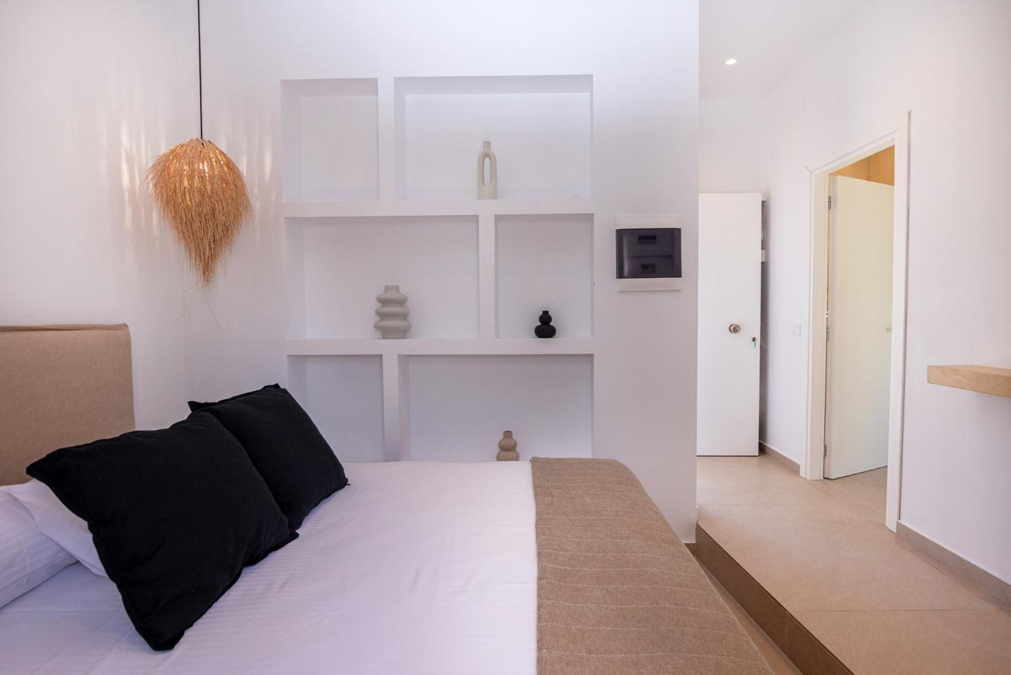 Alora Suites Tínos Værelse billede