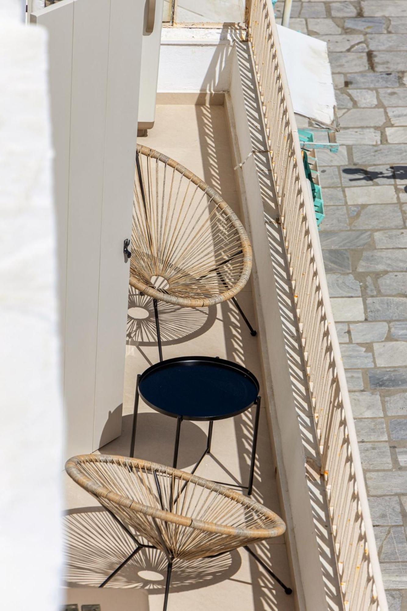 Alora Suites Tínos Værelse billede
